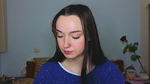 Snapshot of Wild_Sophie_ chatting on December 30, 2024, 9:19 pm Wild Sophie online show from December 30, 2024, 9:19 pm