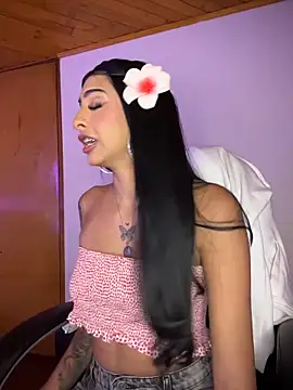 Hilary pinkk online show from March 31, 2026, 2:13 am