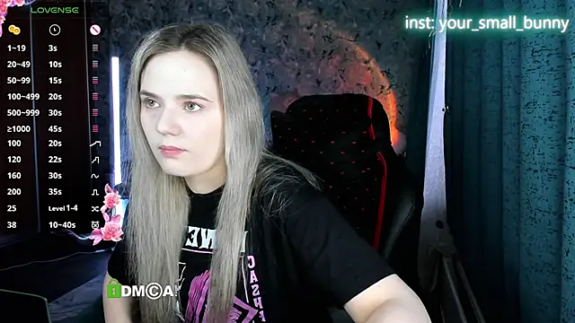 Your small bunny online show from March 24, 2026, 2:05 am