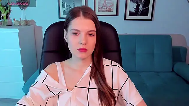 BellaSweetHeart online show from March 7, 2025, 10:02 am