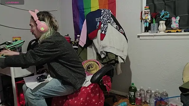 tallnerdyguy online show from January 12, 2026, 3:34 am