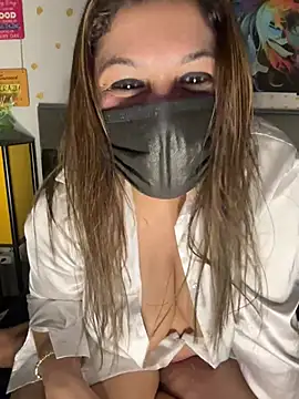 Snapshot of Reena_Darlinggg chatting on January 20, 2025, 6:21 pm Reena Darlinggg online show from January 20, 2025, 6:21 pm