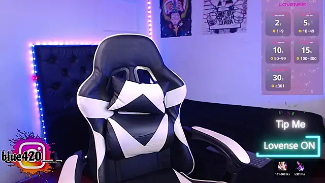 Skyler  blue4 online show from November 14, 2025, 9:13 pm