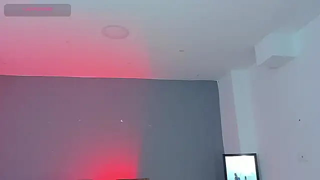 gwen ashly online show from March 18, 2025, 10:04 pm