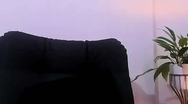 CruzVega online show from February 5, 2025, 1:47 am