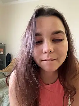 PoppyRobinson online show from December 6, 2024, 11:11 am