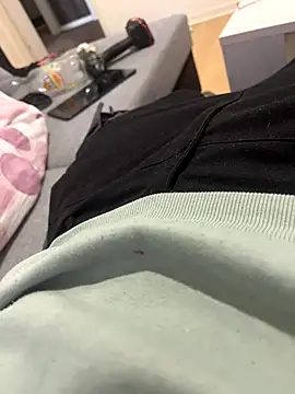 Snapshot of 27SKLuder chatting on October 13, 2025, 12:49 pm 27SKLuder online show from October 13, 2025, 12:49 pm