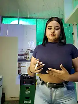 Snapshot of Princess_Lau chatting on January 15, 2025, 12:30 am Princess Lau online show from January 15, 2025, 12:30 am