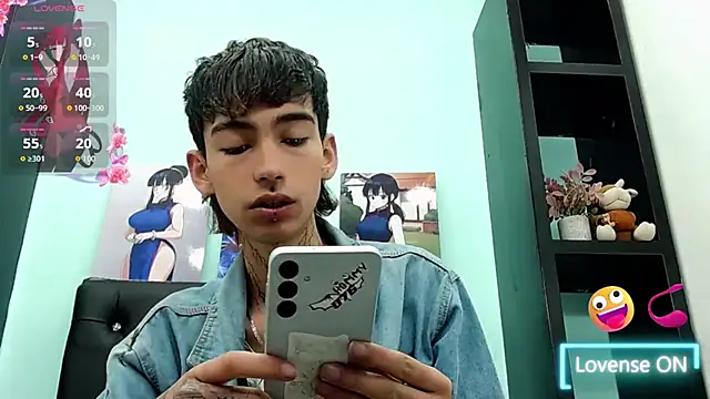 ttimy x boy online show from October 28, 2025, 2:31 pm