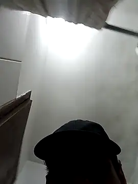 Snapshot of Gostozim7 chatting on December 21, 2024, 5:03 am Gostozim7 online show from December 21, 2024, 5:03 am