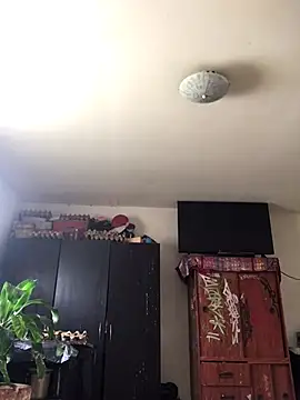 Miss oliviaa online show from September 18, 2025, 12:29 pm