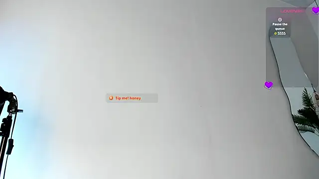 Brittany cute18 online show from April 9, 2026, 11:26 am