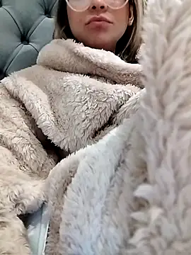 Snapshot of fofinhaa12 chatting on October 5, 2025, 1:20 pm fofinhaa12 online show from October 5, 2025, 1:20 pm