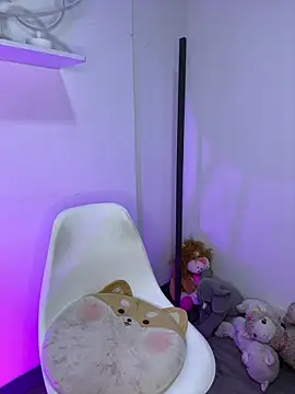 Snapshot of kristynmassey chatting on February 6, 2025, 9:49 pm kristynmassey online show from February 6, 2025, 9:49 pm