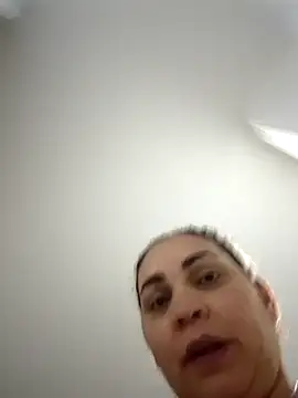 Snapshot of MirandaSoto chatting on January 21, 2025, 3:48 am MirandaSoto online show from January 21, 2025, 3:48 am