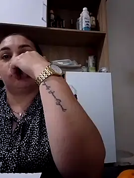 Snapshot of MirandaSoto chatting on January 23, 2025, 7:40 pm MirandaSoto online show from January 23, 2025, 7:40 pm
