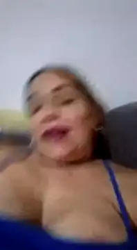 Snapshot of MirandaSoto chatting on January 25, 2025, 10:18 pm MirandaSoto online show from January 25, 2025, 10:18 pm