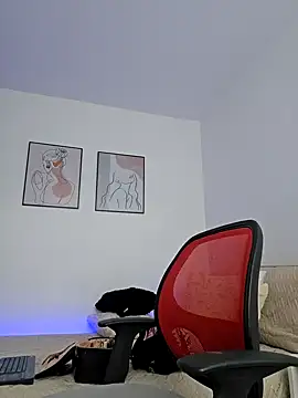 VictoriaEvaans  online show from March 11, 2025, 8:53 pm