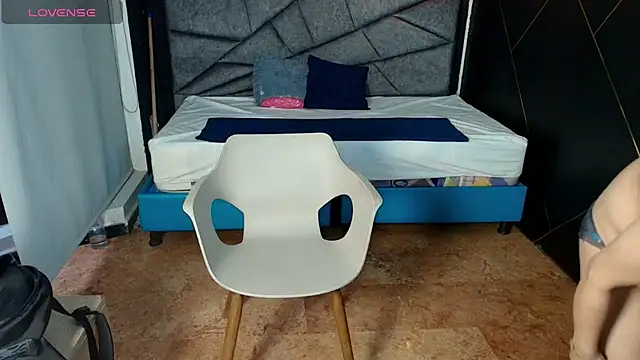 NatashaMason  online show from October 4, 2025, 12:14 pm