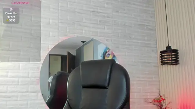 nicole  parker1 online show from March 13, 2025, 12:46 pm