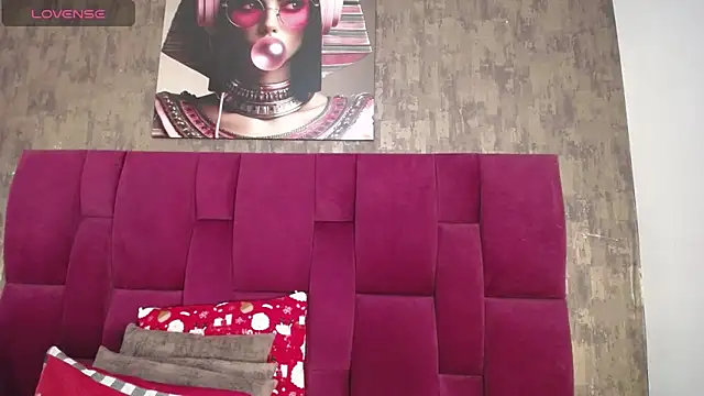 nicole  parker1 online show from January 15, 2026, 6:44 pm