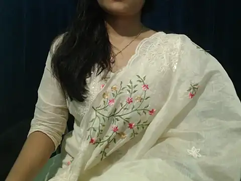 Snapshot of Yashi chatting on May 3, 2026, 3:29 pm Yashi online show from May 3, 2026, 3:29 pm