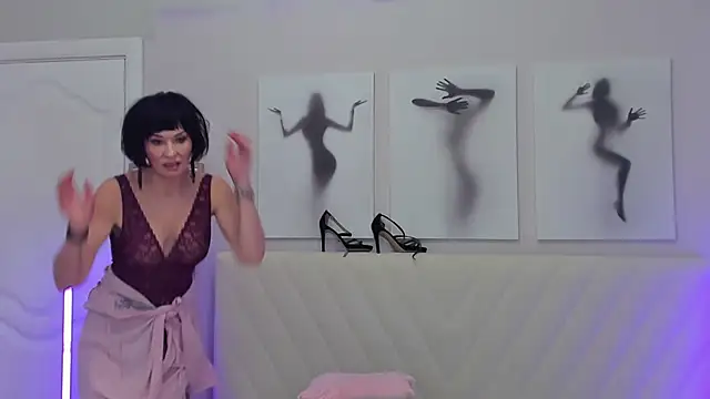 LikaKlint online show from February 4, 2025, 2:39 am