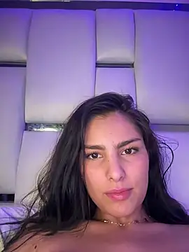 Maddy Rouse  online show from January 6, 2025, 4:47 am