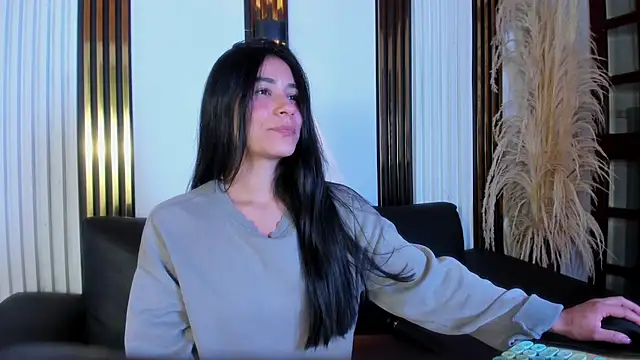 ChloeTurner  online show from March 31, 2026, 8:09 pm