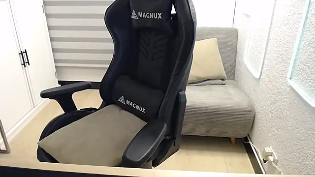 team dinamite69 online show from February 9, 2026, 12:42 pm