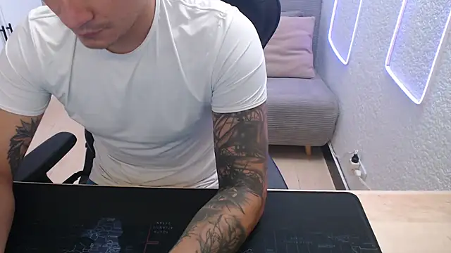 team dinamite69 online show from February 12, 2026, 12:33 pm