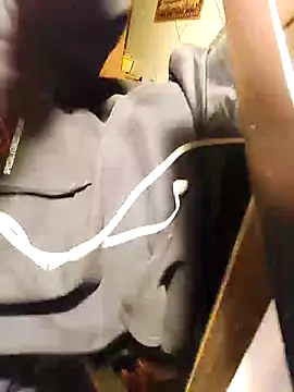 langelul12 online show from December 4, 2024, 6:28 pm