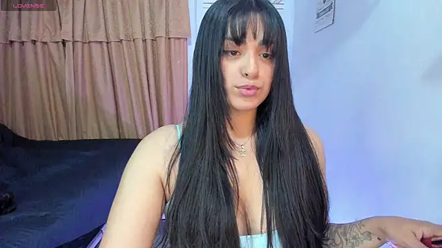 Snapshot of _laina_ chatting on February 22, 2025, 5:23 am laina online show from February 22, 2025, 5:23 am