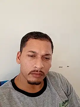 MorenoTatu online show from April 14, 2026, 2:34 pm