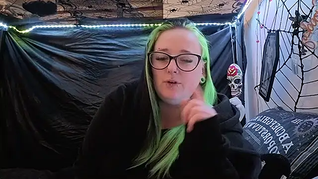 Bunny Cummings online show from February 15, 2026, 11:12 pm