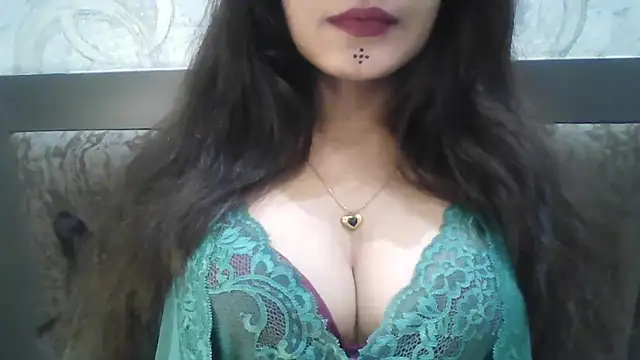 Snapshot of krati74 chatting on September 29, 2025, 5:40 pm krati74 online show from September 29, 2025, 5:40 pm