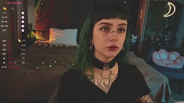 MichaellaMoon online show from February 27, 2025, 11:52 am