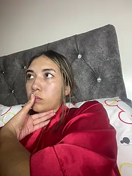 Iris lee online show from March 18, 2025, 10:15 pm