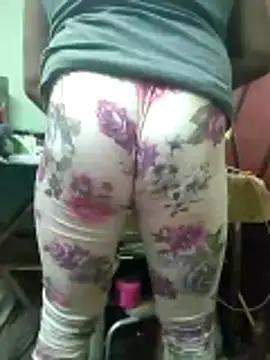 Snapshot of ShelfyOfferer chatting on February 16, 2026, 1:29 pm ShelfyOfferer online show from February 16, 2026, 1:29 pm