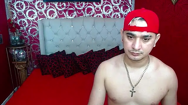 BOYSPEIN online show from March 18, 2025, 2:26 pm