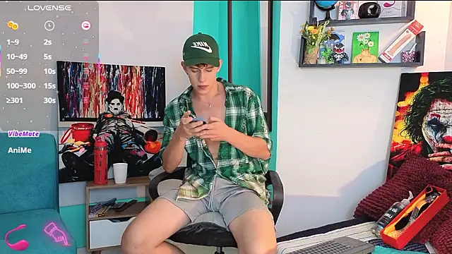 flowers18 online show from March 5, 2026, 10:28 pm