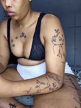 Snapshot of Drippincaty chatting on March 17, 2026, 4:39 am Drippincaty online show from March 17, 2026, 4:39 am