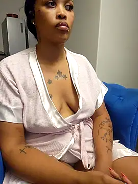 Snapshot of Drippincaty chatting on April 7, 2026, 5:02 pm Drippincaty online show from April 7, 2026, 5:02 pm