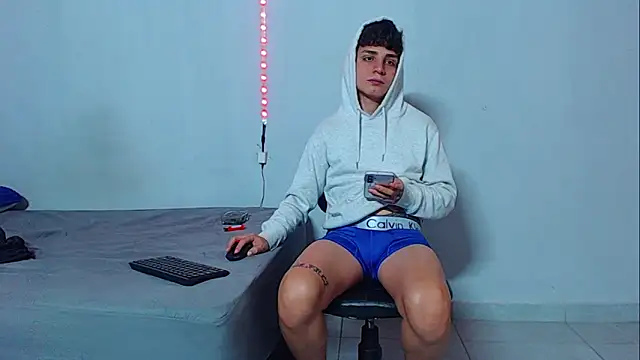 mikecoper 23 online show from October 25, 2025, 3:18 pm