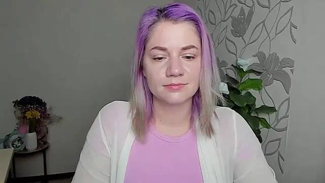 MariaSttone online show from April 12, 2026, 6:35 pm