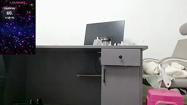 Snapshot of baoer-558 chatting on December 1, 2024, 5:57 pm baoer-558 online show from December 1, 2024, 5:57 pm