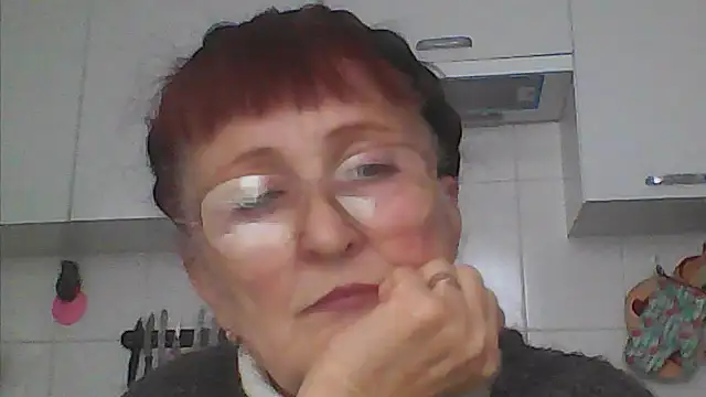 TanyaSweet634 online show from October 19, 2025, 11:55 am