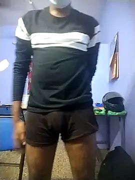 Snapshot of Tamilandteluguboy14 chatting on December 21, 2024, 1:10 pm Tamilandteluguboy14 online show from December 21, 2024, 1:10 pm