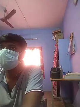 Tamilandteluguboy14 online show from May 30, 2026, 8:33 am