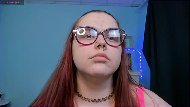 Snapshot of Crow_Diam0nd chatting on December 7, 2024, 4:20 am Crow Diam0nd online show from December 7, 2024, 4:20 am